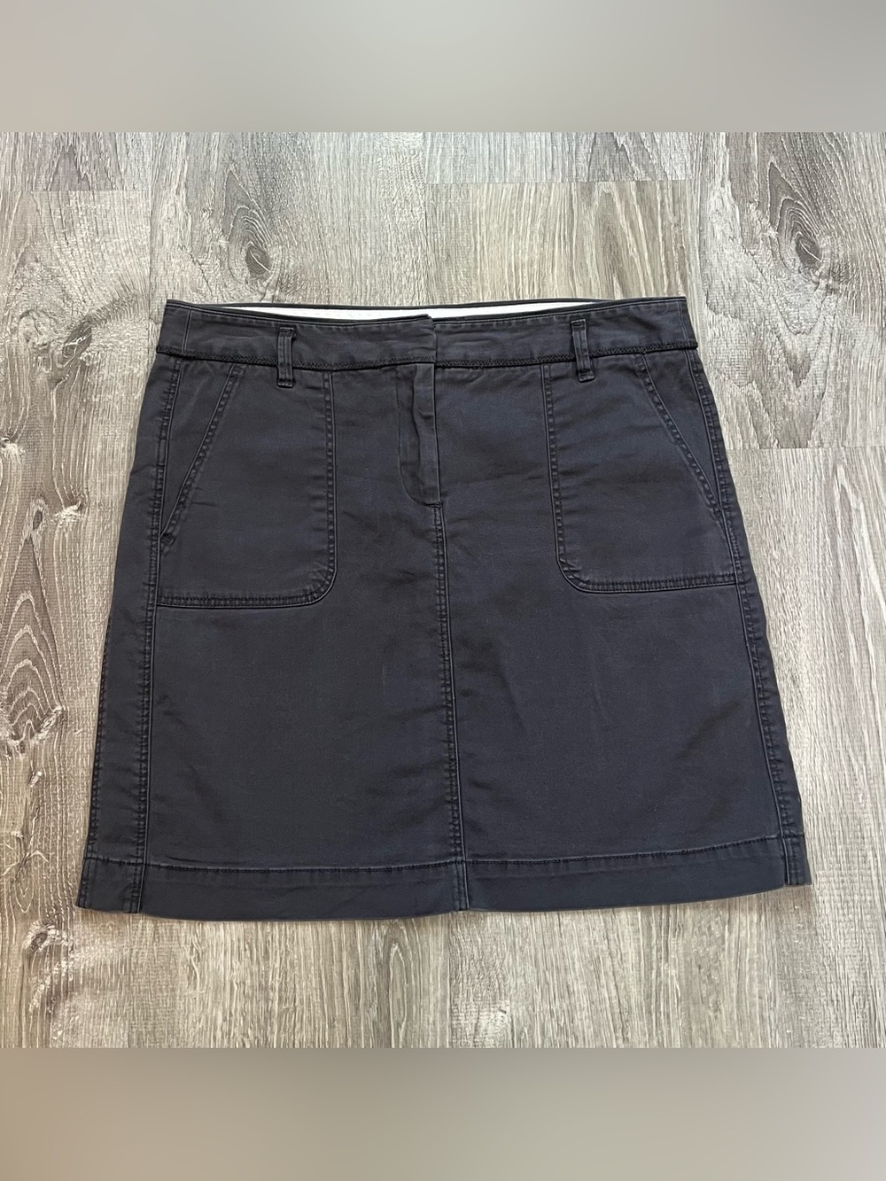 Ann Taylor Loft Size 4 Dark Grey Cotton Blend Mini Cargo Skirt